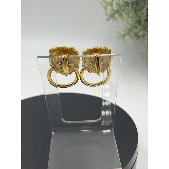 Vintage Lion Head Door Knocker Gold Tone Clip On Dangle Animal Earrings - Picture 8 of 10